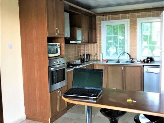 Edremit bölgesinde kiralık 5+2 villa