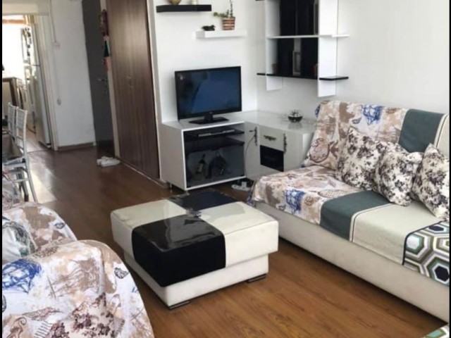 Girne merkezde satılık 2+1 daire