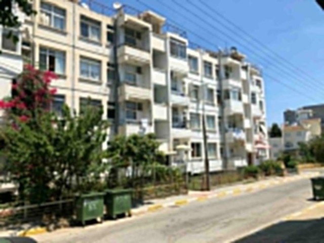 Girne merkezde satılık 2+1 daire