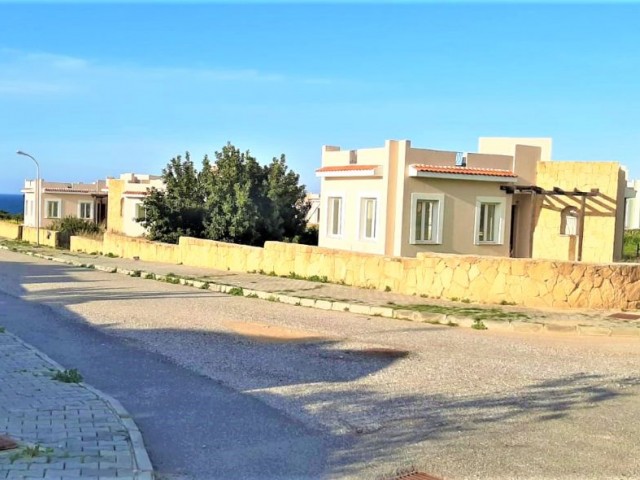 3+1 villas for sale within walking distance of the sea ** 