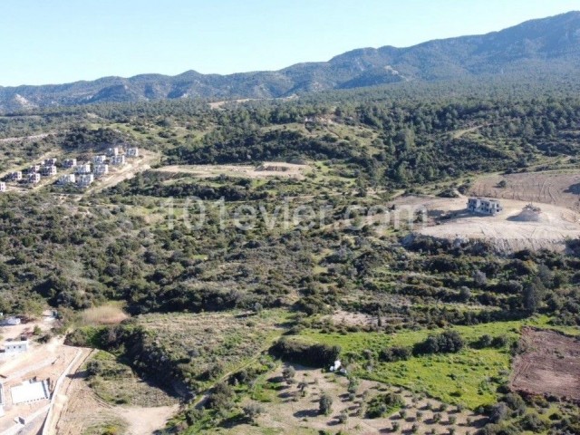 PRESTIGIOUS PLOT WITH AN OPEN SEA AND MOUNTAIN VIEW FOR SALE IN KYRENIA/ESENTEPE FOR A CONSTRUCTION OFFER!!! ** 