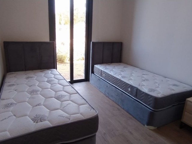 Flat To Rent in Alsancak, Kyrenia