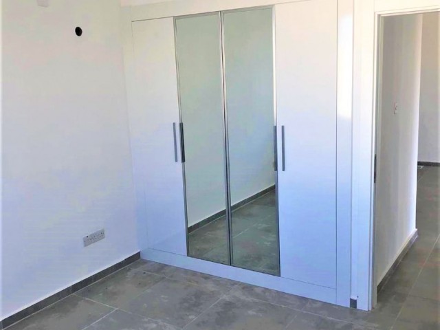 Neue 2+1 Wohnung im Zentrum von Kyrenia ** 