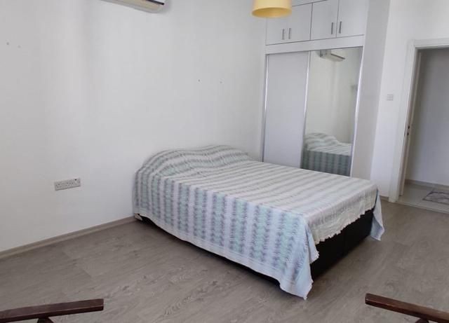 Geräumige 3-Zimmer-Wohnung im Zentrum von Kyrenia ** 