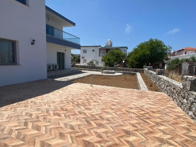 ULTRALUX VILLA ZUR MIETE IN KYRENIA KARSIKA ** 