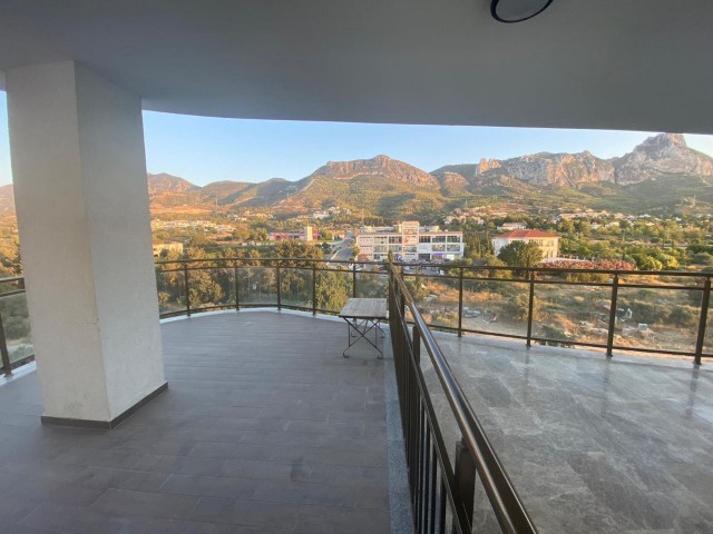 Sea view apartment for sale in a residence in the center of Kyrenia ** 