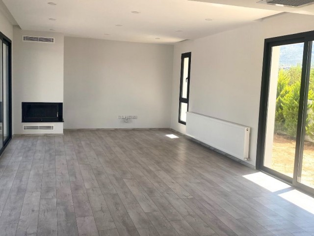 Girne/Çatalköy bölgesinde satılık lüks villa