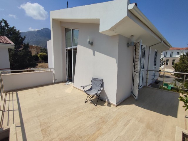 Kyrenia Ozanköy / Möblierte 2 + 1 Villa Zu Vermieten / Gemeinschaftspool ** 