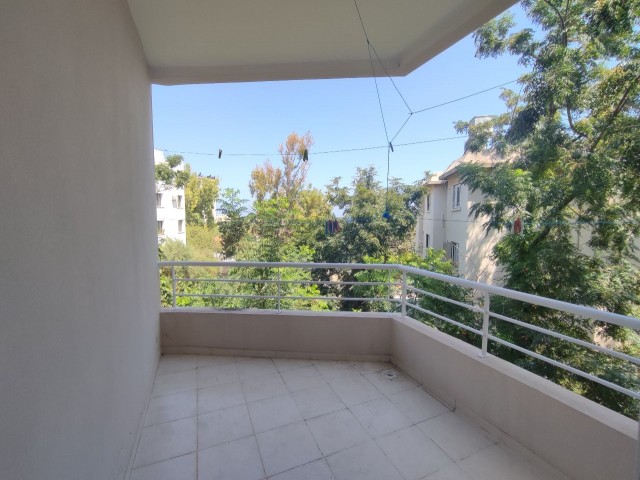 Kyrenia Central Furnished 3 + 1 Apartment for Rent ** 