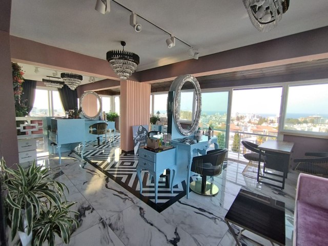 4+1 LUXURY PENTHOUSE FOR SALE / COMMERCIAL PERMIT / MAGNIFICENT VIEW IN THE CENTER OF KYRENIA!! ** 