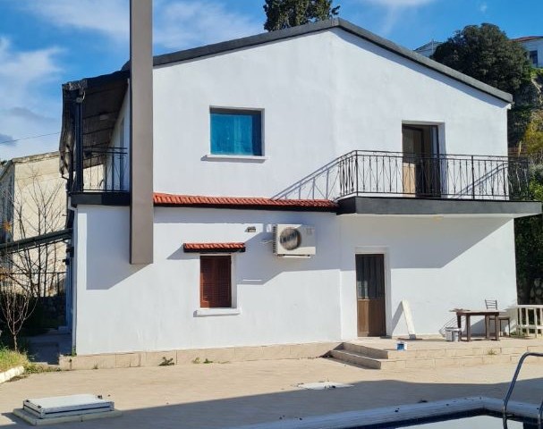 2 VILLAS FOR SALE IN 1200m2 LAND IN LAPTA, GİRNE