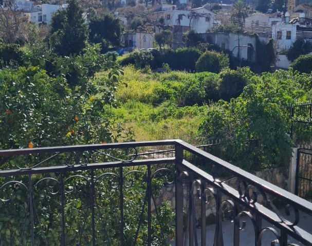 2 VILLAS FOR SALE IN 1200m2 LAND IN LAPTA, GİRNE