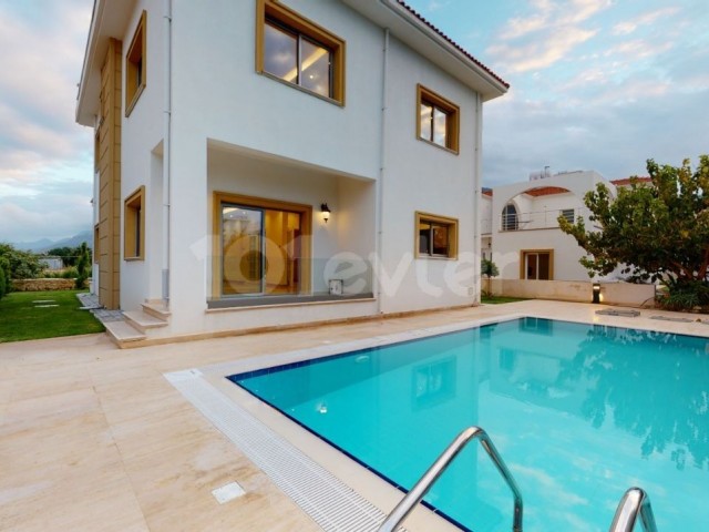 VILLA FOR SALE IN GİRNE ALSANCAK WALKING DISTANCE TO THE SEA