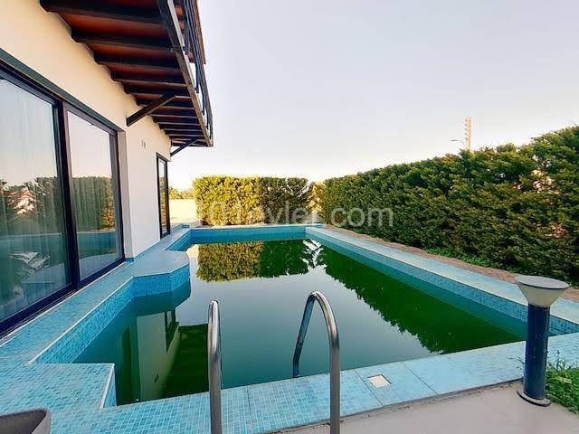 Prächtige 4+2 Luxusvilla mit türkischer Besitzurkunde in Catalkoy, Kyrenia