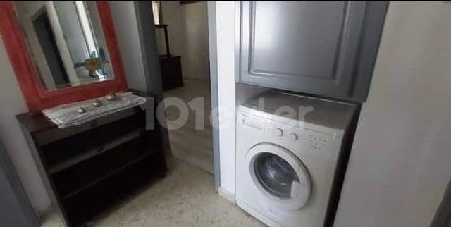 3+1 WOHNUNG ZUM VERKAUF IM KYRENIA CENTER