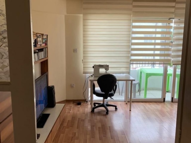 Girne Merkez'de Full Eşyalı Satılık 3+1 Daire