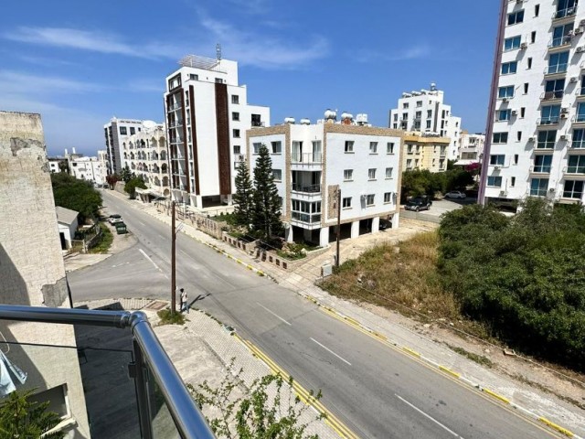 Girne Merkez'de  Satılık 3+1  Daire