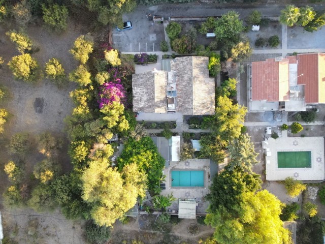 VILLA MIT 4+1 GELEGENHEITEN ZUM VERKAUF IN KYRENIA YESILTEPE