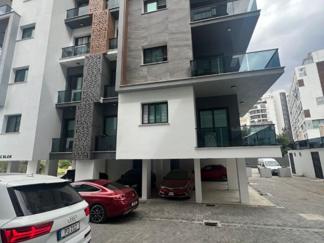 GİRNE MERKEZ'DE TAŞINMAYA HAZIR  2+1 DAİRE