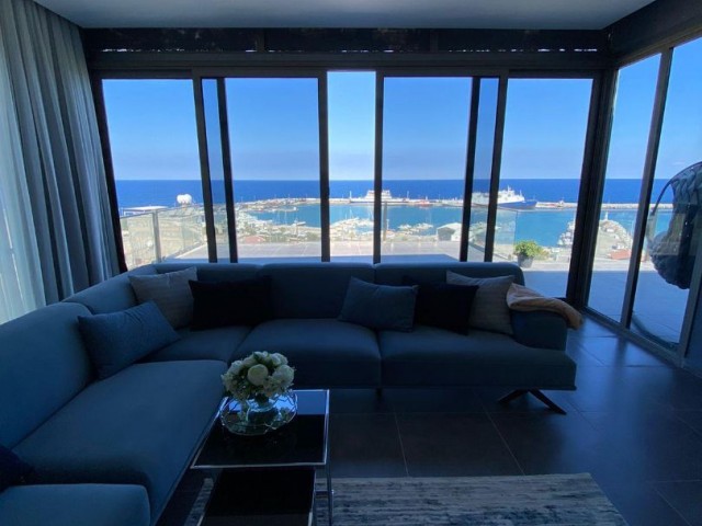 3+1 Penthouse zu vermieten mit einzigartigem Meerblick im Zentrum von Kyrenia am Meer