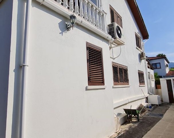 FULLY FURNISHED 3+1 VILLA FOR SALE IN GIRNE ALSANCAK CLOSE TO MERİT HOTELS