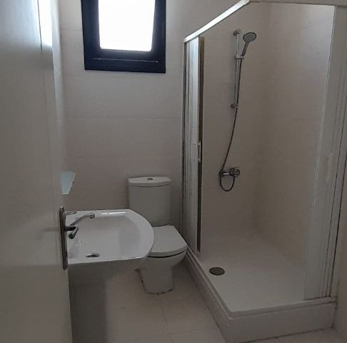 2+1 PENTHOUSE ZU VERMIETEN IN NIKOSIA