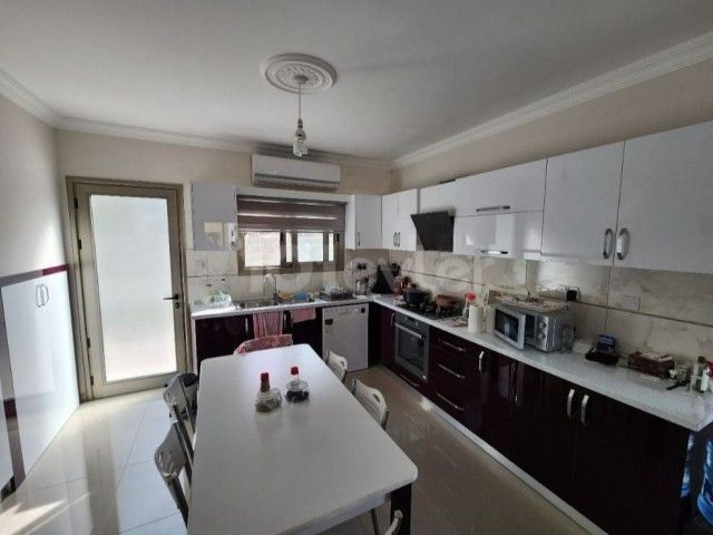 4+1 DETACHED VILLA FOR SALE IN GIRNE LAPTA