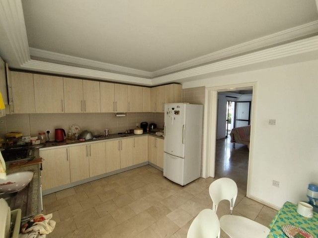 3+1 FURNISHED FLAT FOR SALE IN KYRENIA CENTER