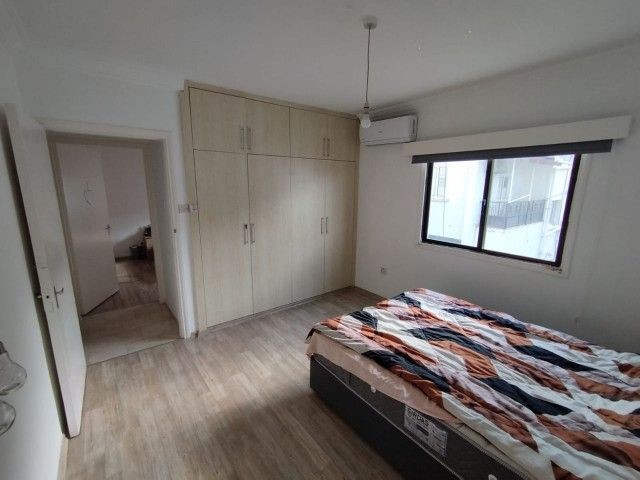 GİRNE MERKEZ'DE 3+1 EŞYALI SATILIK DAİRE