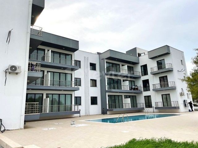 GİRNE ALSANCAK'DA SATILIK HAVUZLU SİTEDE 3+1 DAİRE