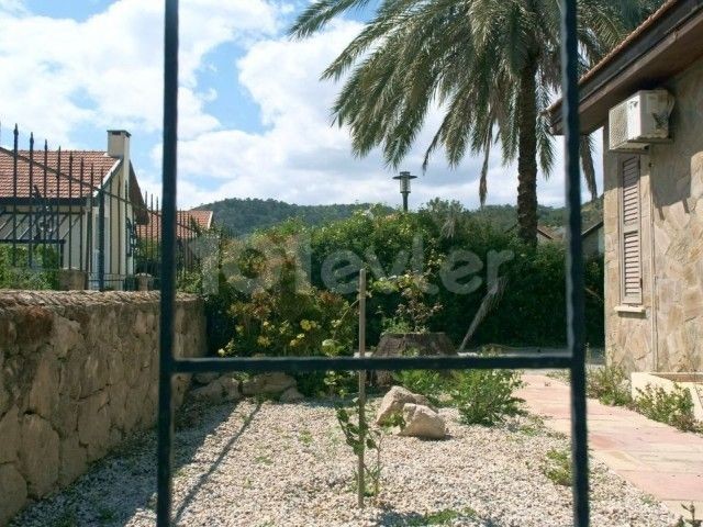 VILLAS FOR SALE IN KYRENIA KARSIYAKA