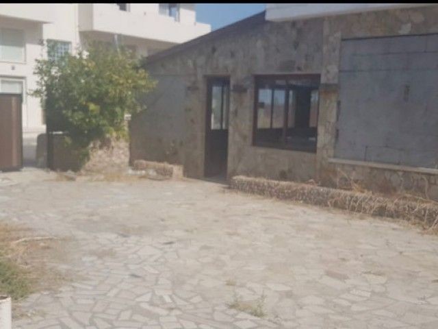 SHOP AND HOUSE FOR SALE IN ALSANCAK