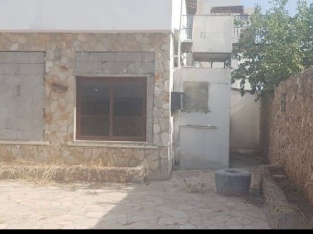 SHOP AND HOUSE FOR SALE IN ALSANCAK