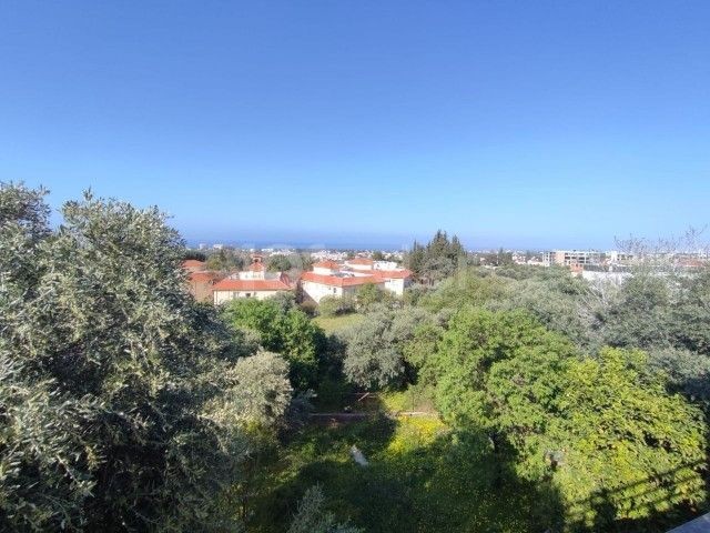 GRUNDSTÜCK MIT ERSTAUNLICHEM MEERBLICK IN GIRNE EDREMIT