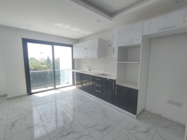 GİRNE ALSANCAK'TA SATILIK ORTAK HAVUZLU 3+1 DAİRE