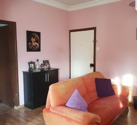 GİRNE MERKEZDE 3+1 SATILIK DAİRE