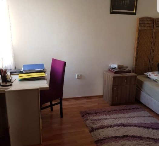 GİRNE MERKEZDE 3+1 SATILIK DAİRE