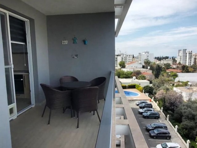 3+1 WOHNUNG MIT MEERBLICK ZU VERMIETEN NEBEN DEM KYRENIA KAR-MARKT