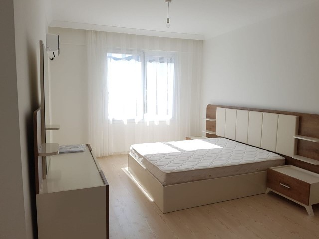 FULLY FURNISHED 2+1 LUXURY FLAT WITH TURKISH COACHES IN KYRENIA CENTER NEXT TO SNOW MARKET