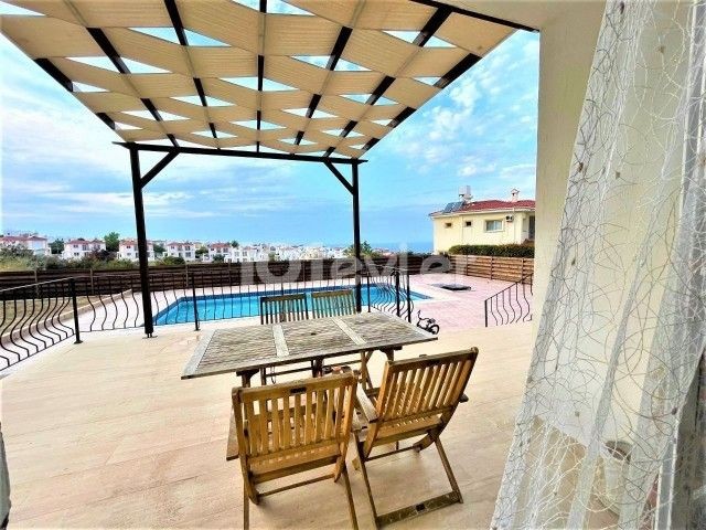 PRIVATSPHÄRE! ATEMBERAUBENDE LUXUSVILLA MIT MEER- UND BERGBLICK ZU MIETEN IN KARŞIYAKA, KYRENIA