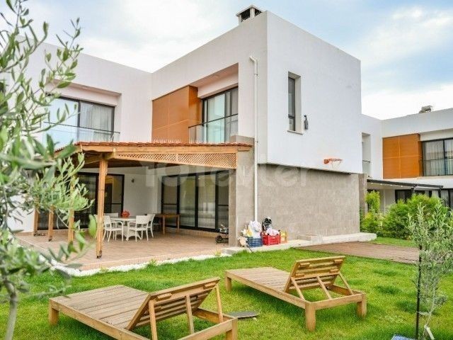 4+1 LUXUSVILLA ZUM VERKAUF IN ÇATALKÖY, GIRNE!!!