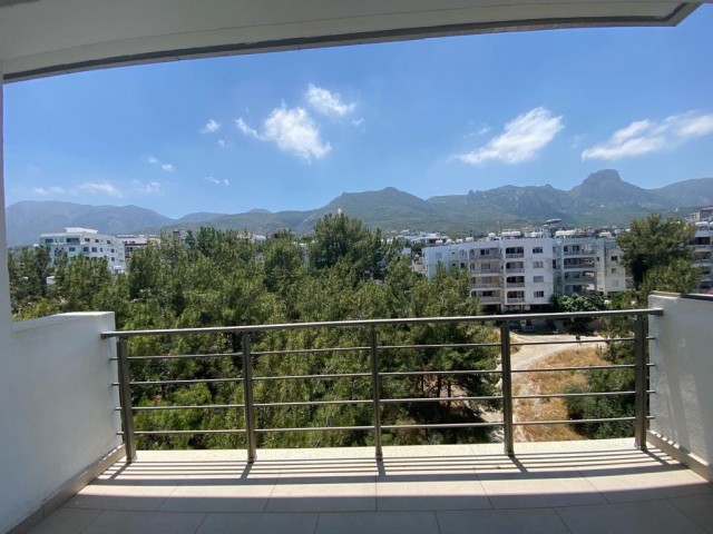 3+1 PENTHOUSE FLAT WITH EXCELLENT VIEW IN KYRENIA CENTER