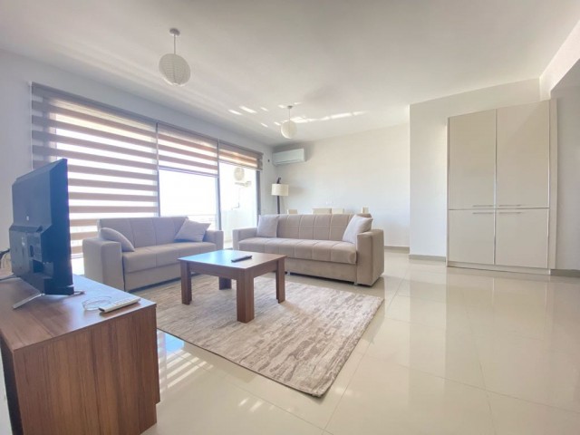 3+1 PENTHOUSE-WOHNUNG MIT AUSGEZEICHNETER AUSSICHT IN DER NÄHE DER ZENTRALEN ASLANLI VILLA IN KYRENIA ** 