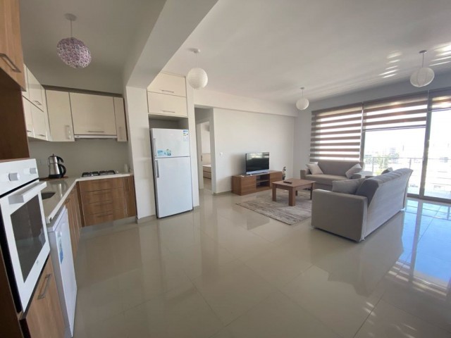 3+1 PENTHOUSE-WOHNUNG MIT AUSGEZEICHNETER AUSSICHT IN DER NÄHE DER ZENTRALEN ASLANLI VILLA IN KYRENIA ** 