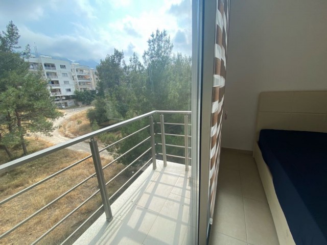 GİRNE MERKEZ ŞOKMAR MARKET YAKINI 1+1 ORMAN MANZARALI DAİRE