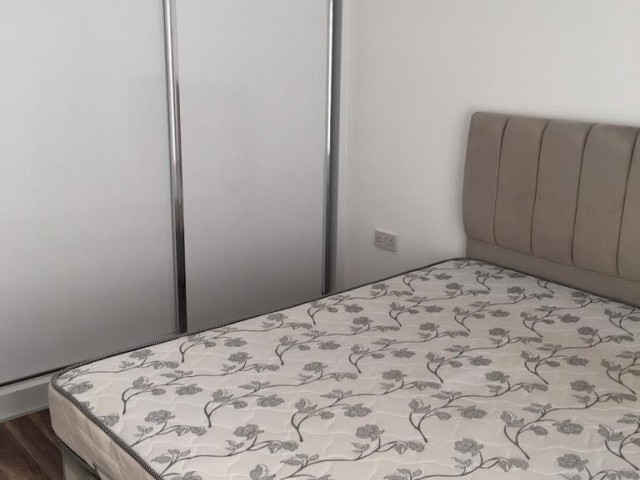 2 + 1 WOHNUNG ZUR MIETE IN KYRENIA ZENTRUM ** 