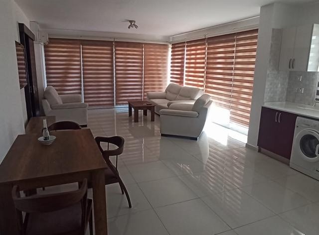 Full Eşyalı Girne Merkez 2+1 Manzaralı Geniş ve Ferah PENTHOUSE 