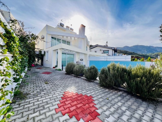 Villa For Sale in Alsancak, Kyrenia