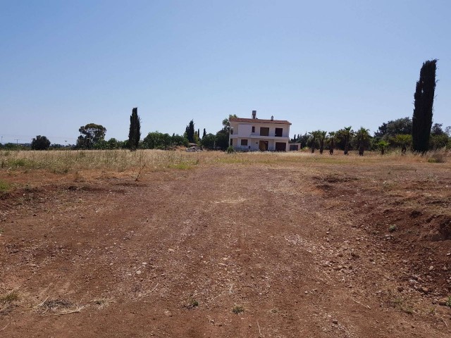 Land for sale in Kyrenia, Ozankoy with Mountain and Sea view ** 