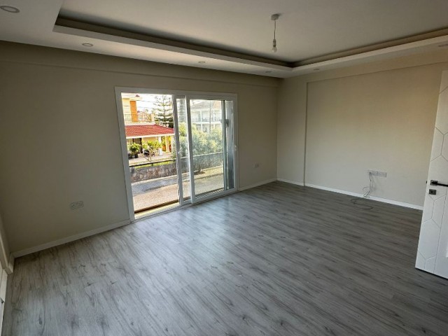 yeni boğaziçi'nde kiralık 3 yatak odalı daire